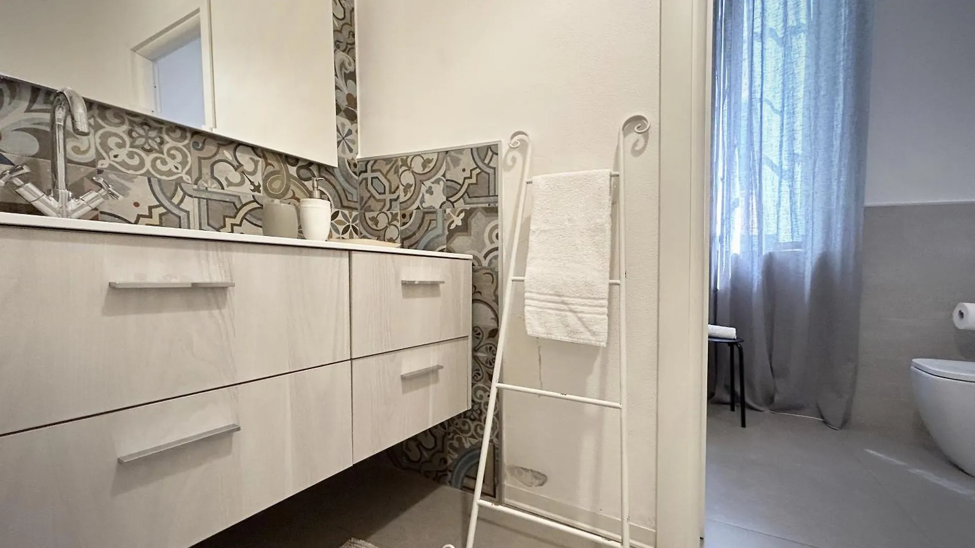 Bed & Breakfast Affittacamere Everest La Spezia