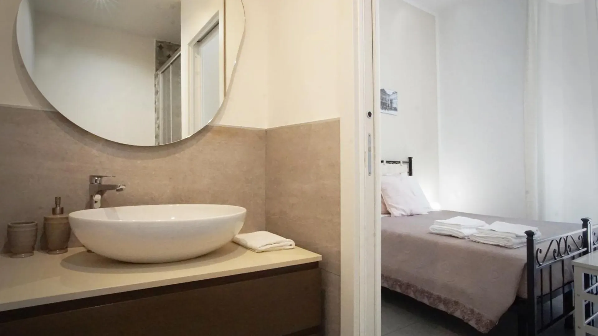 Affittacamere Everest La Spezia Bed & Breakfast